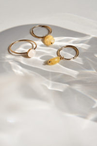 Jewelry photography by Roos Oosterbroek for NOWN shop Hartje Oost